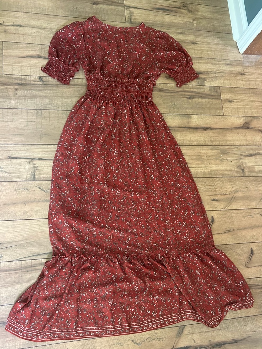 Max Studio tiered maxi dress with smocked waist and floral print Sz XS - Picture 3 of 7